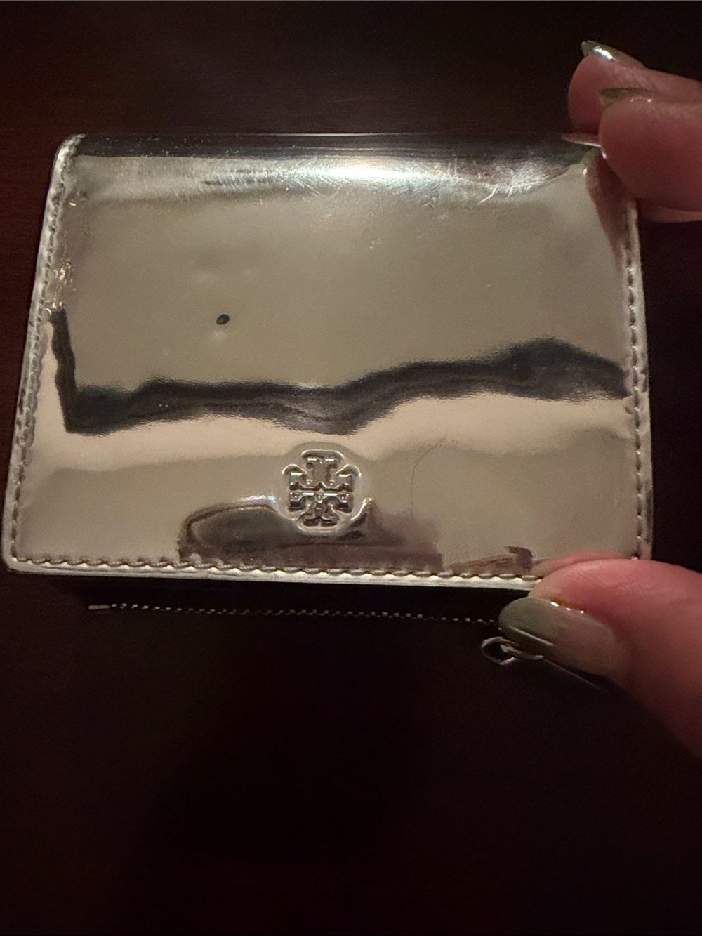 Tory Burch Reflective Metallic Card Case in Silver